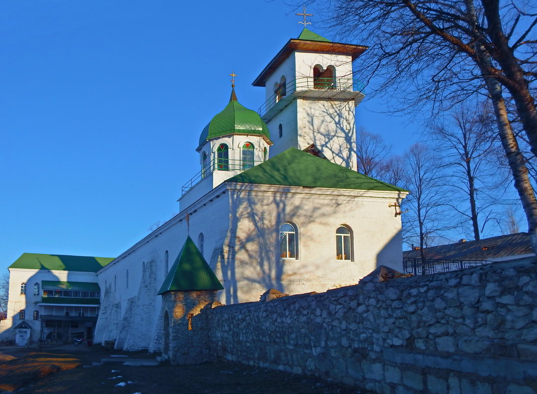 Свято-Михайловский монастырь - Петр Заровнев