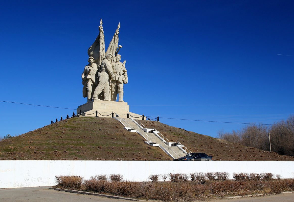 Памятник победителям в Пятиморске. (Волгоград. обл.) - Юрий Шатыгин