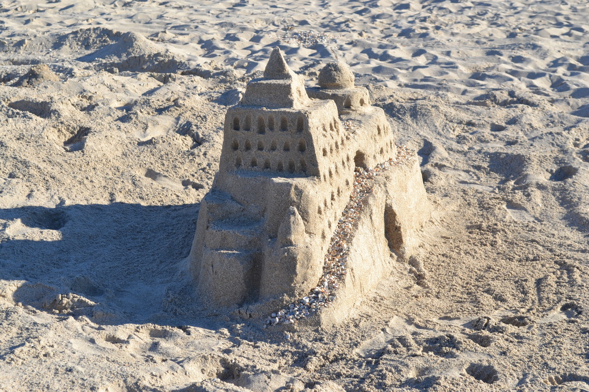 замок на пляже - Света Насонова