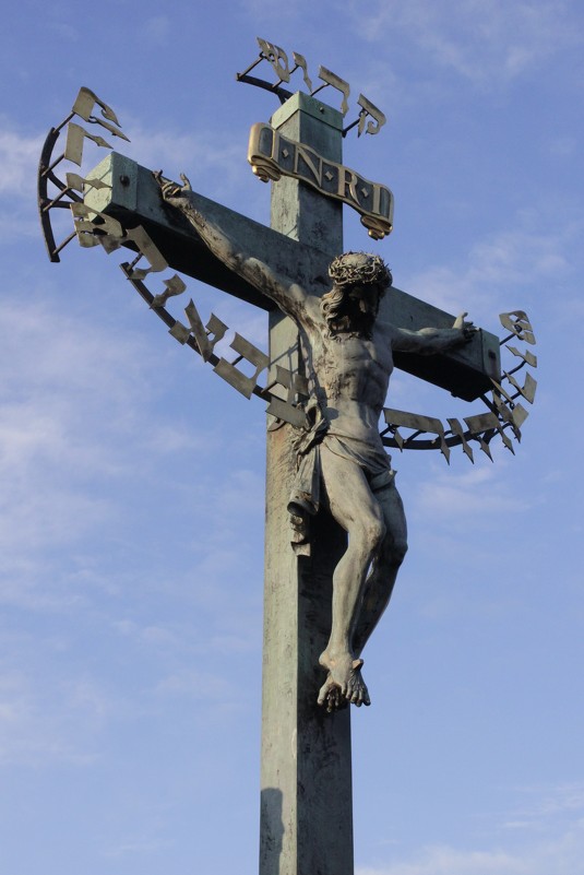 Крест на Ка́рловом мосту (чеш. Karlův most) — средневековый мост в Праге через реку Влтаву - Дмитрий Дмитрий