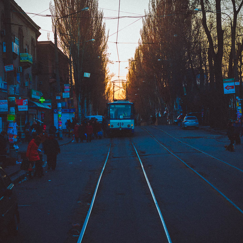 Evening street - Олексій Бачурський