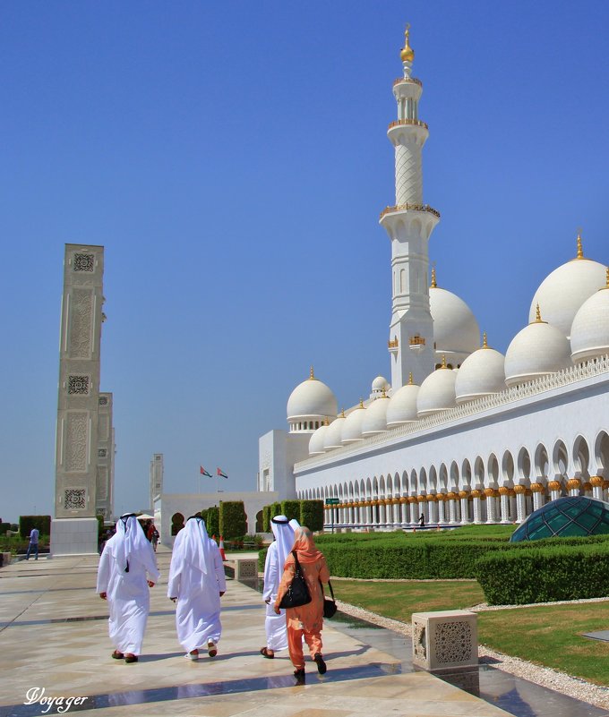 Abu Dhabi - Voyager .