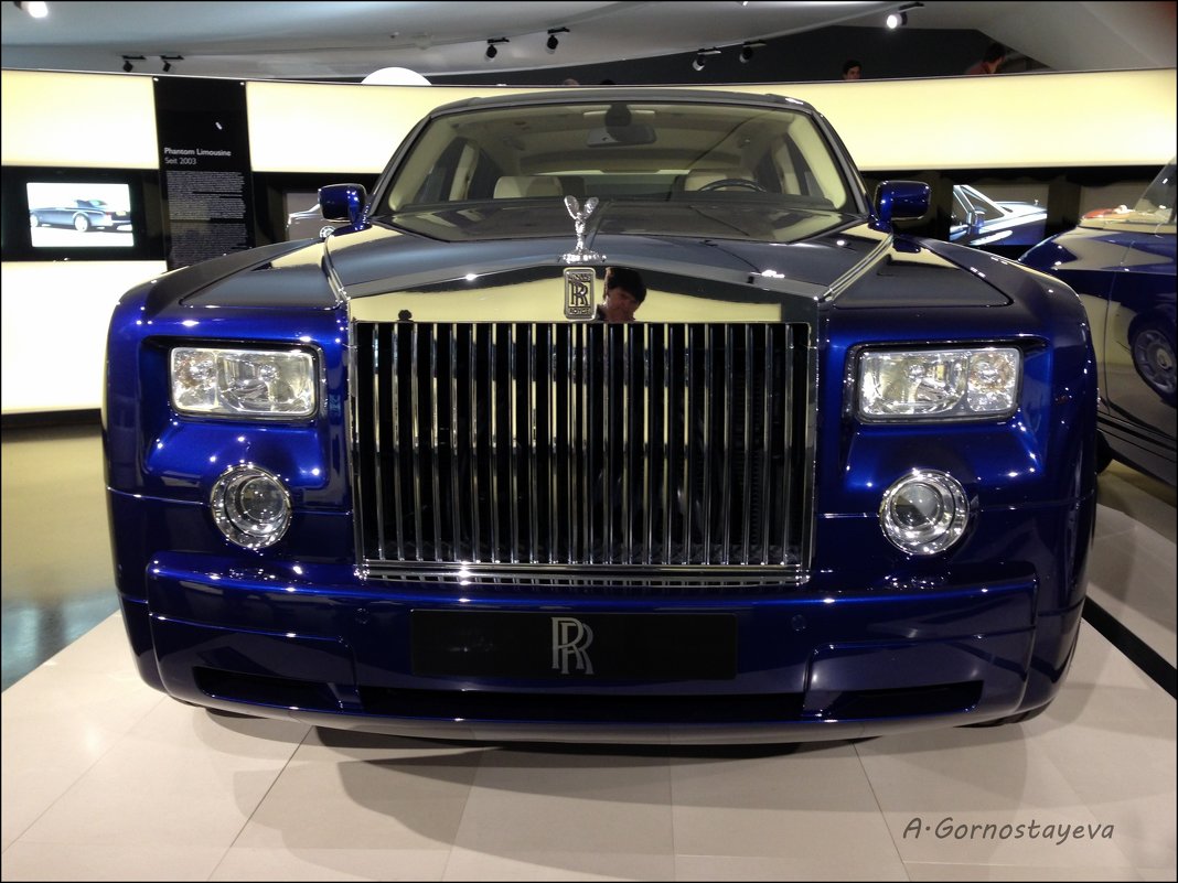 Rolls-Royce Phantom. - Anna Gornostayeva