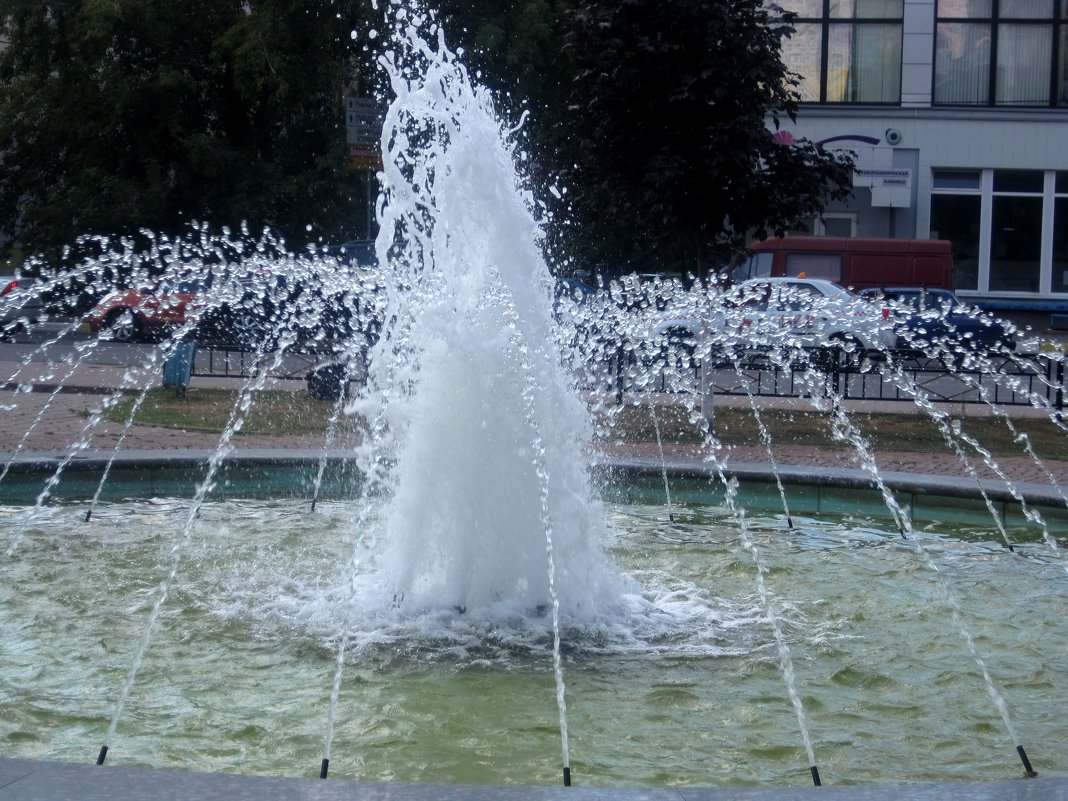 Брызги фонтана - Елена Семигина