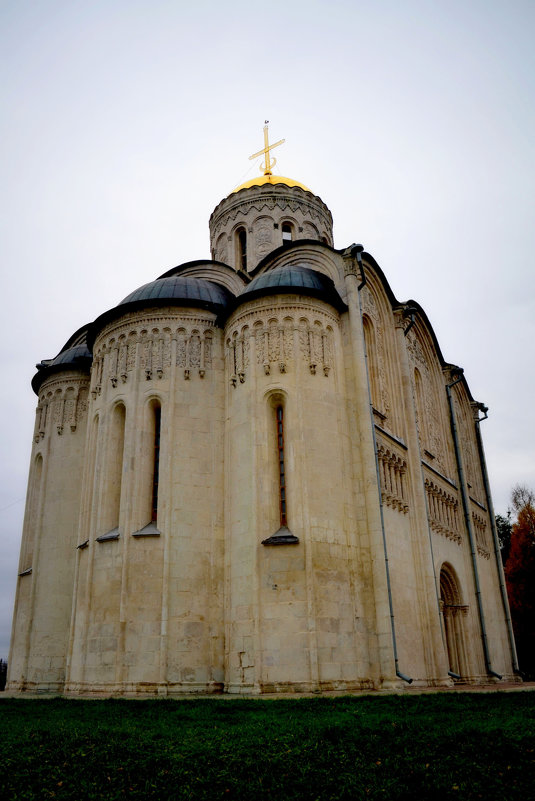 Дмитриевский собор - Любовь Смирнова