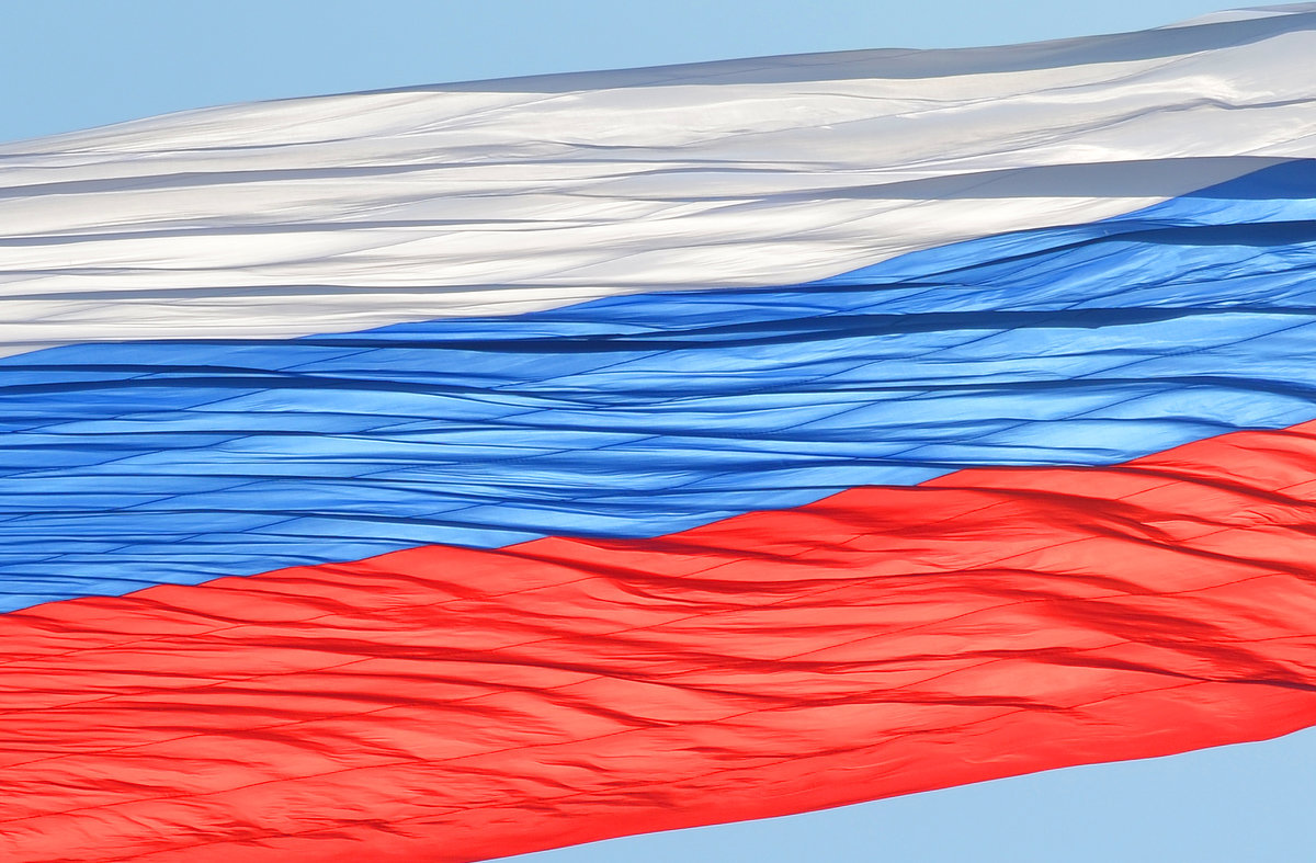 Огромный флаг России под вертолётом (Коломна) - NICKIII Михаил Г.