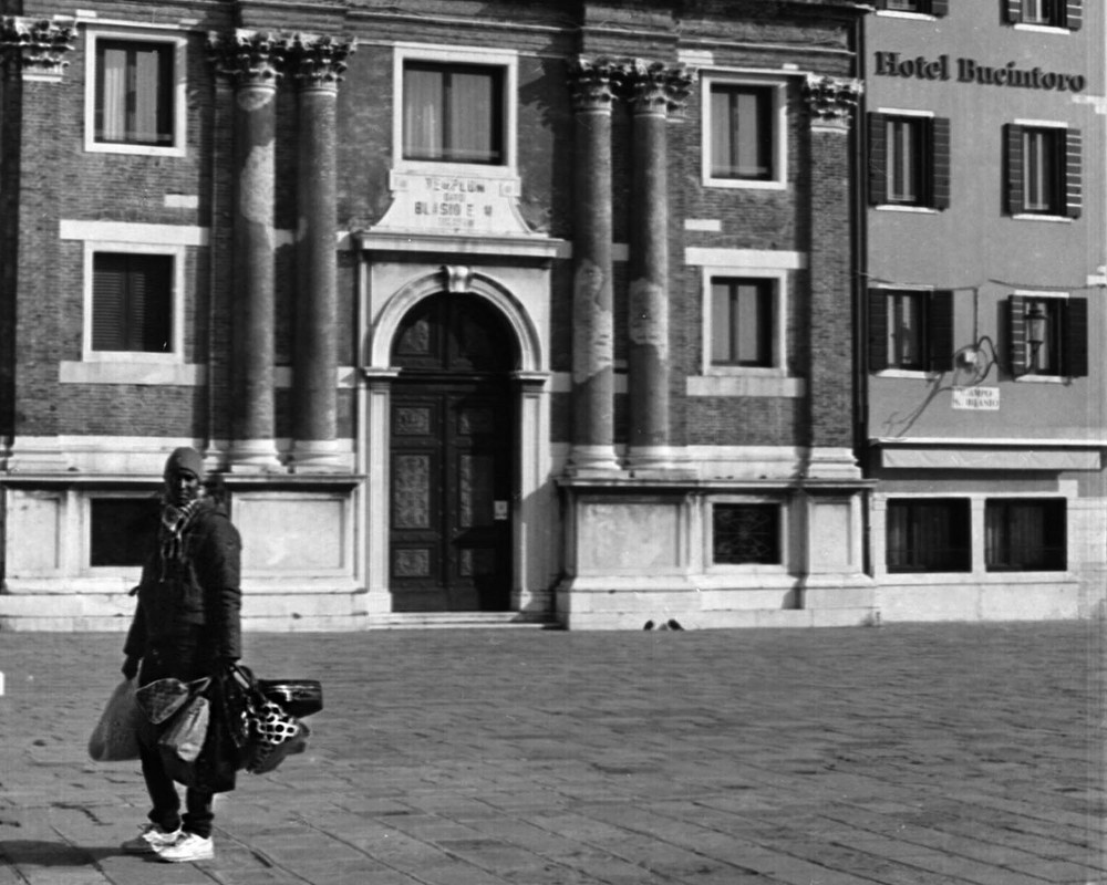 Bag seller in Venezia - Дмитрий Ланковский