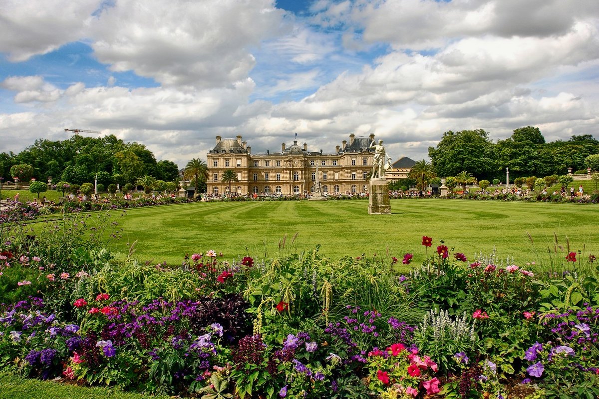 Дворец Марии Медичи в Люксембургском саду Парижа - Free 