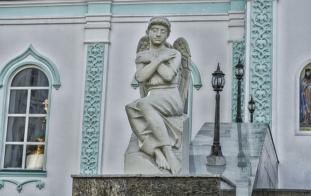 Ангел у входа в Задонский храм - Marina Timoveewa