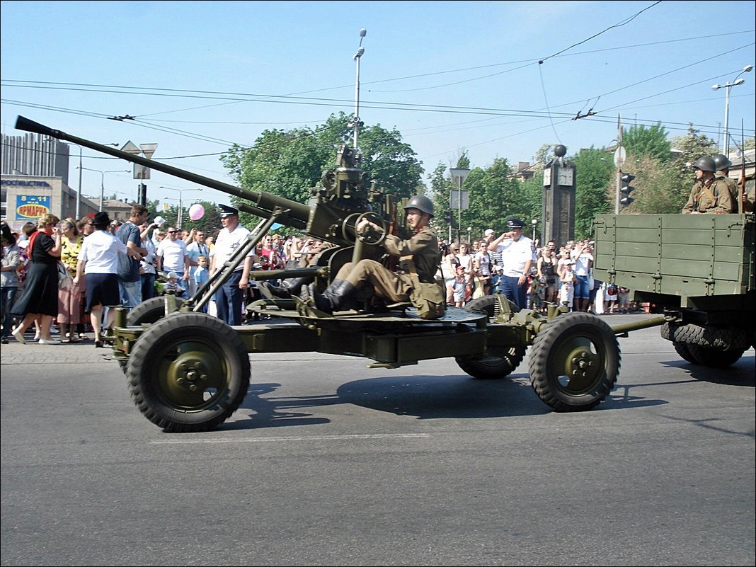 В День Победы. Запорожье, 2012 год - Нина Корешкова