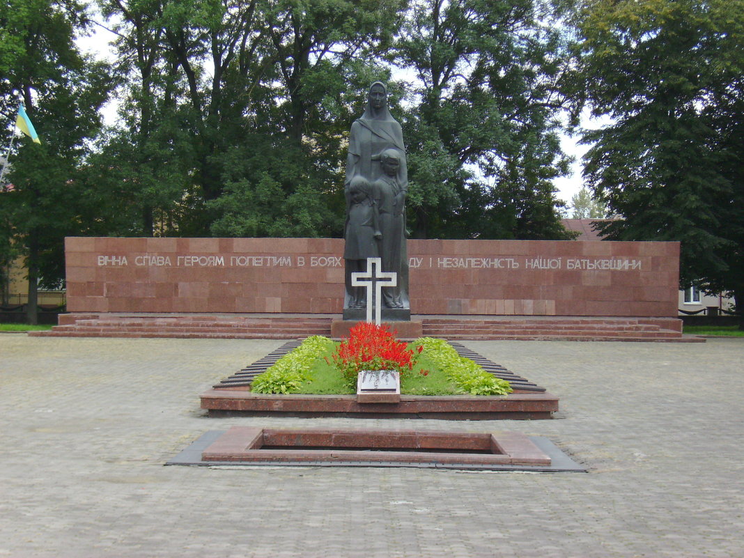 Мемориальное  кладбище  в  Ивано - Франковске - Андрей  Васильевич Коляскин