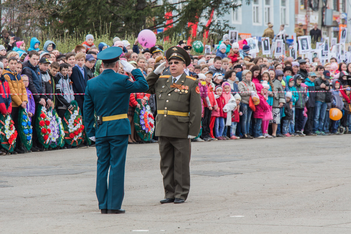 *** - Сергей Старовойт