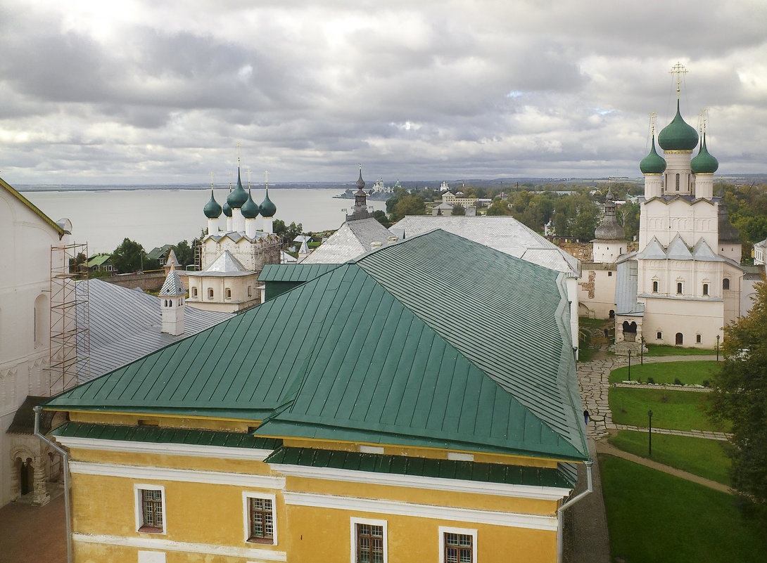 Ростов Великий в пасмурный день - Наталья 