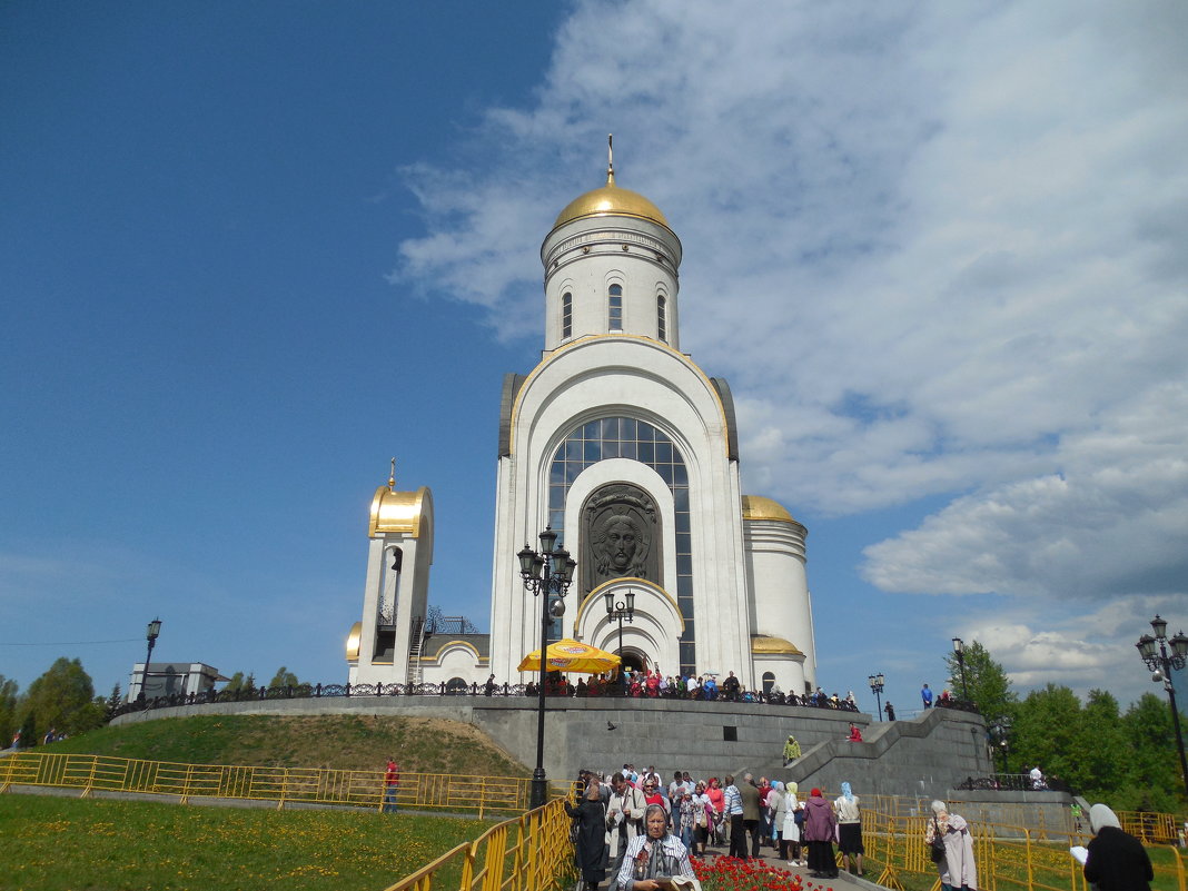 Храм Георгия Победоносца - Мила 