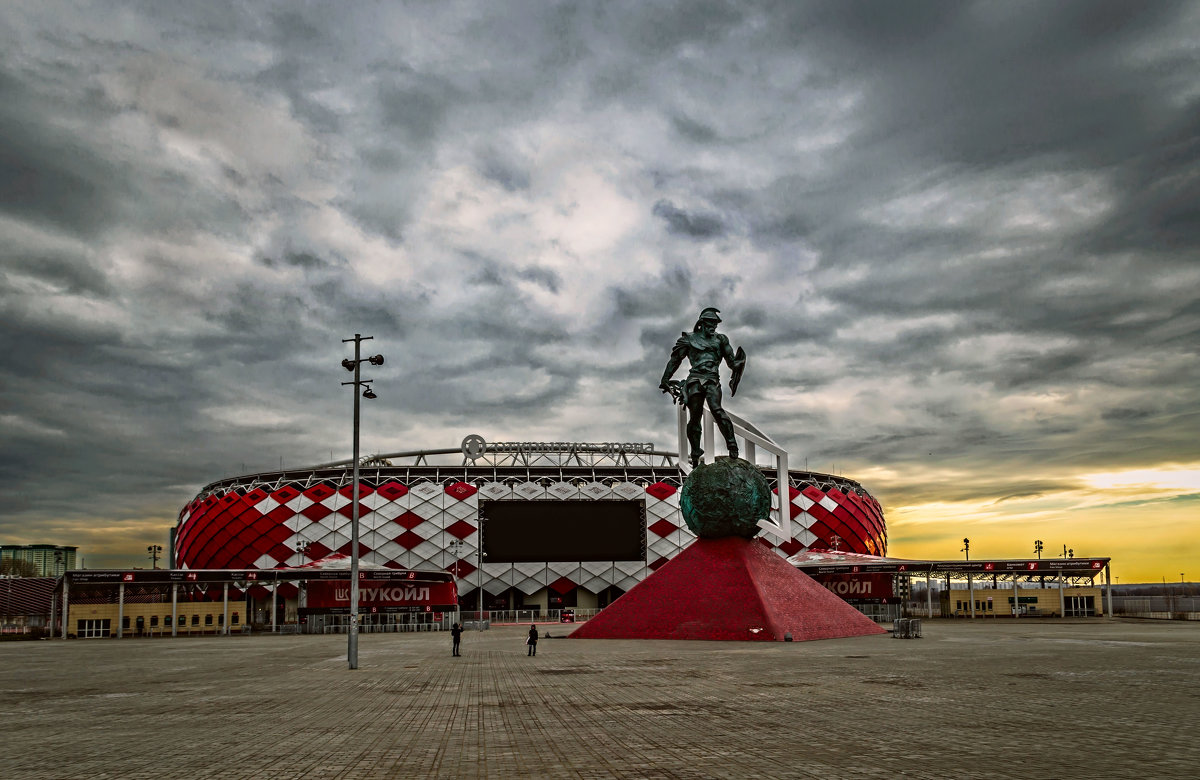 В Москве - Константин Бобинский