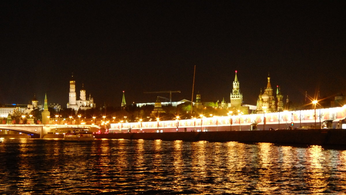 Московские огни. С видом на Кремль - Георгий Калиберда