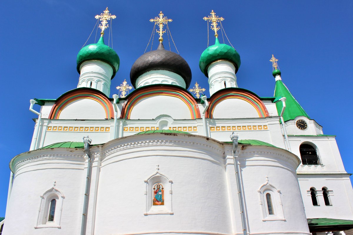 Монастырских церквей купола - Наталья Маркелова