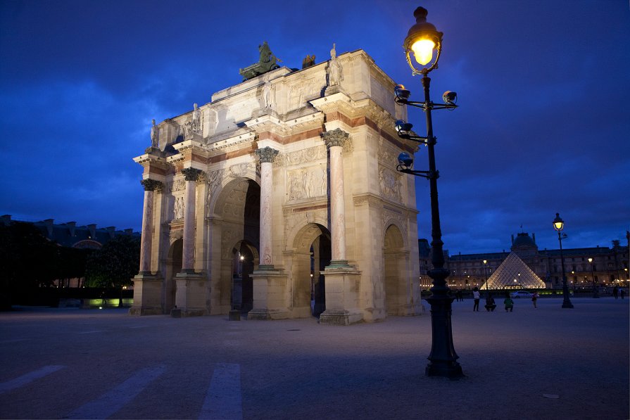 Paris Arc - Анастасия Осипова