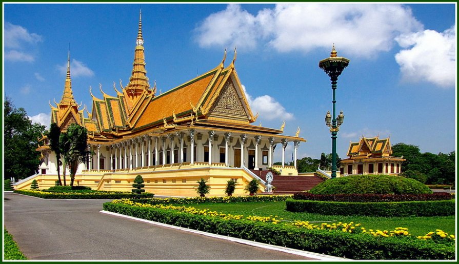 Тронный зал короля Камбоджи - Евгений Печенин