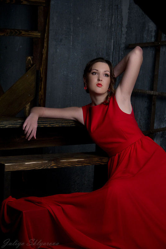 красное платье - Юлия Склярова