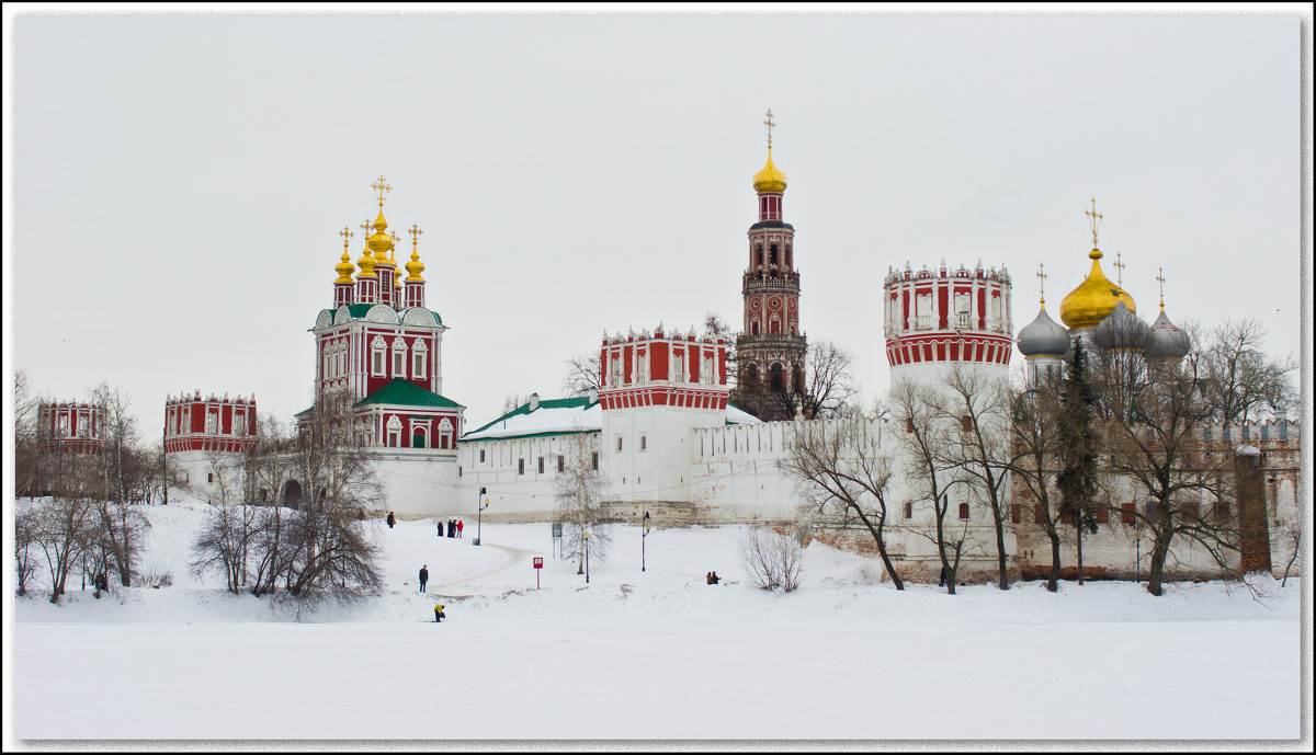 Всё смешалось с белым снегом. - Яков Реймер