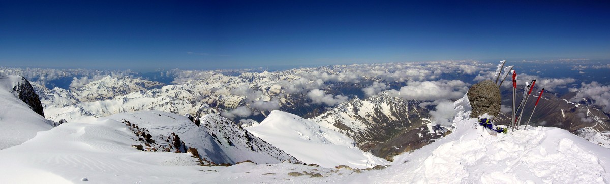 Вид на ГКХ ,  Минги Тау (Эльбрус) 5642 м. - Андрей Любимов