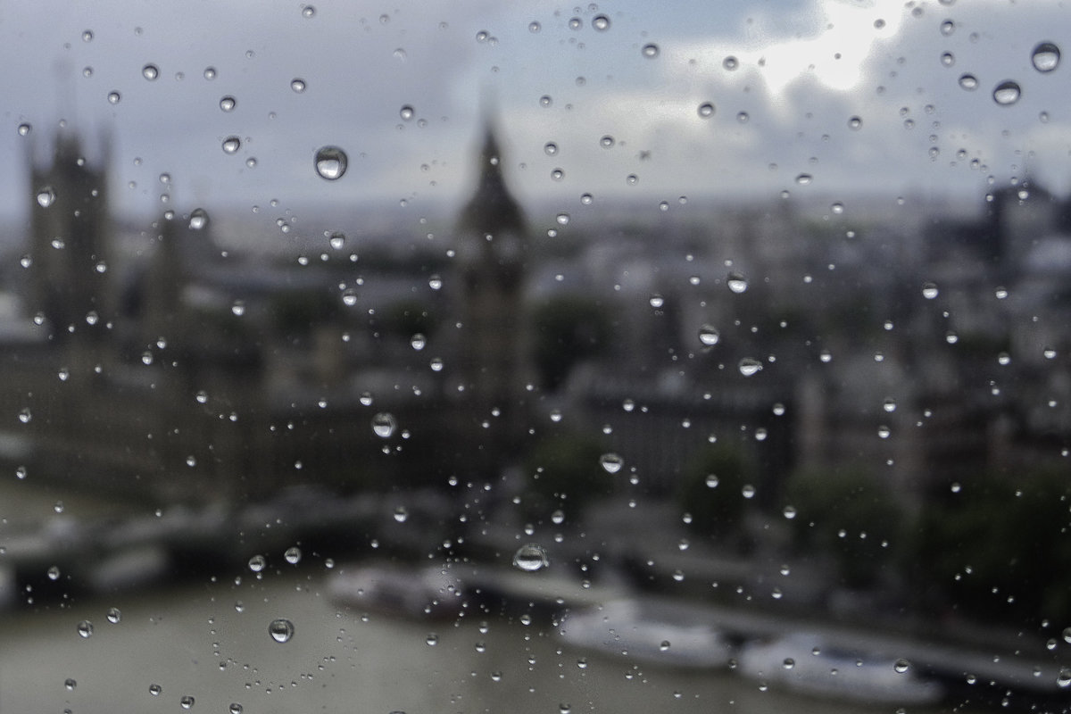 А где-то лондонский дождь.... - susanna vasershtein