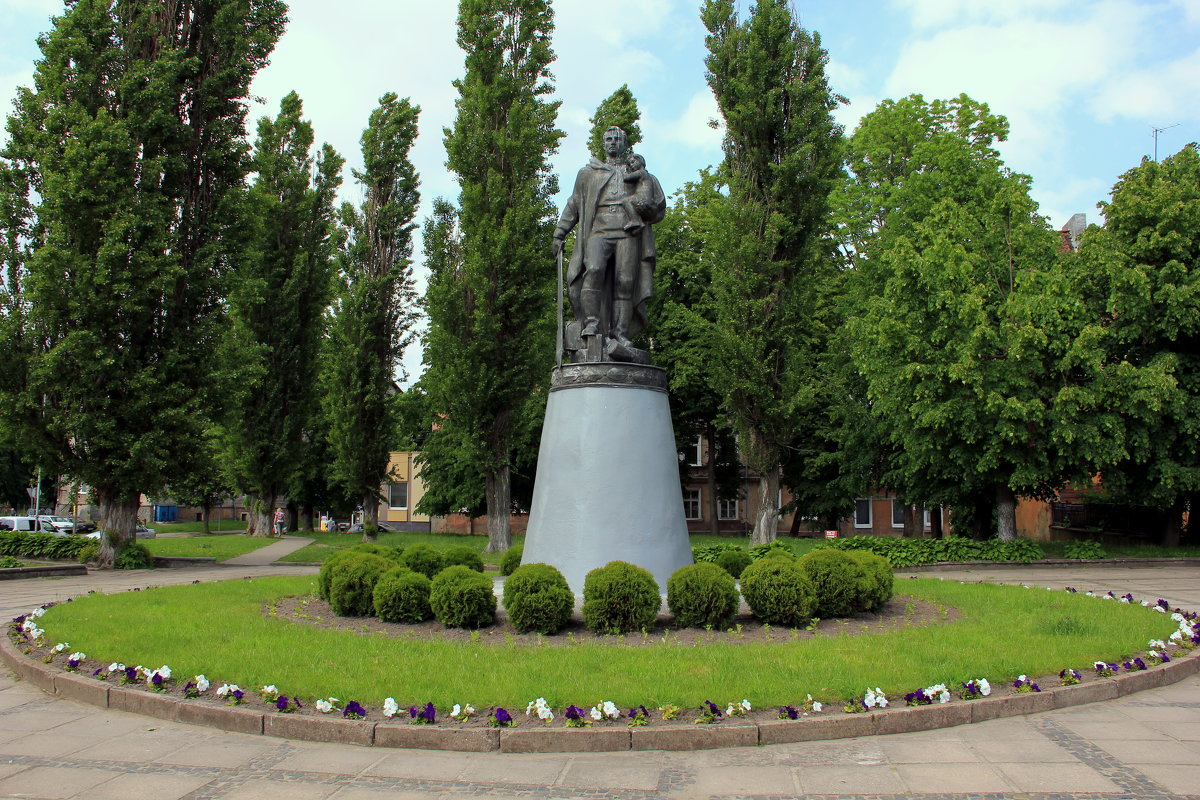 памятник Воину-освободителю - Ольга 
