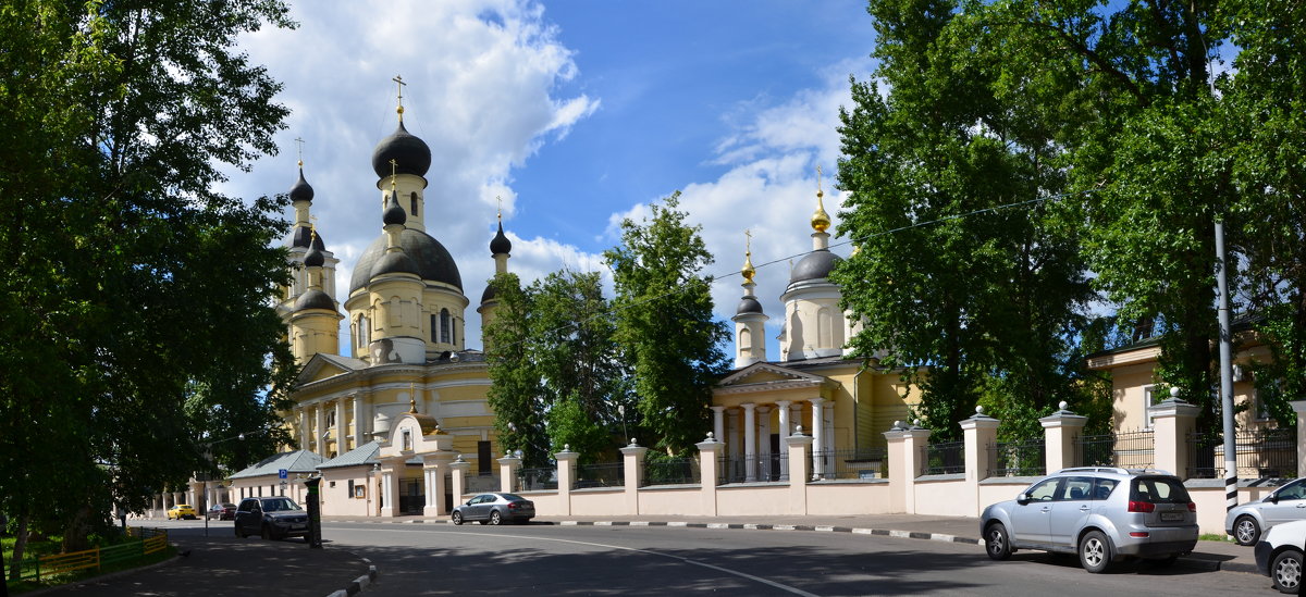 Храмы Введения во храм Пресвятой Богородицы и Троицы Живоначальной у Салтыкова моста.Самокатная ул. - Oleg4618 Шутченко