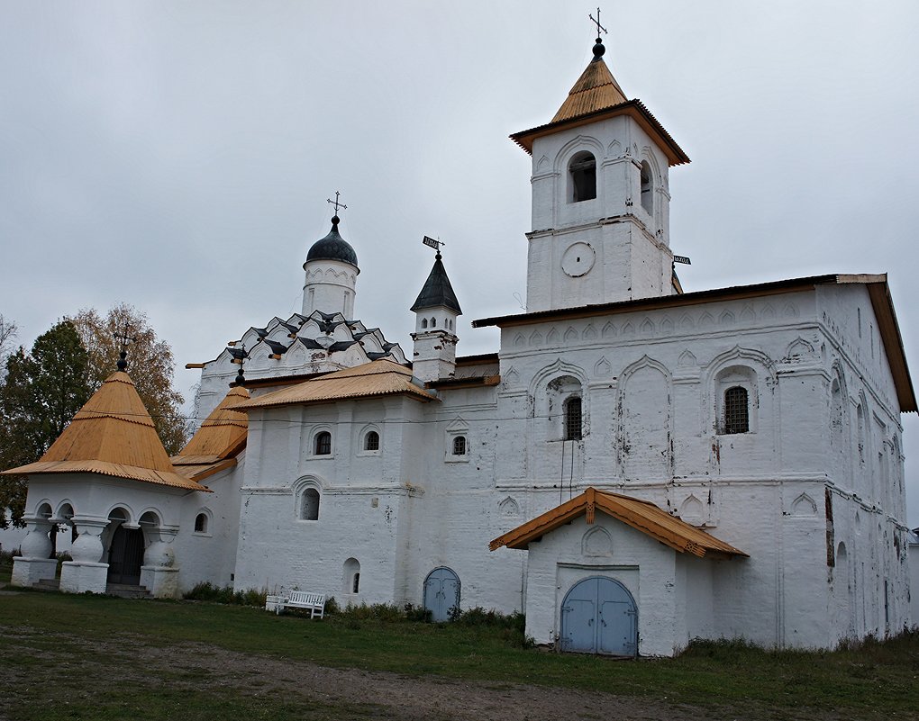 Церковь Покрова Пресвятой Богородицы (Покровская церковь), 1533 г.  с трапезной - Елена Павлова (Смолова)