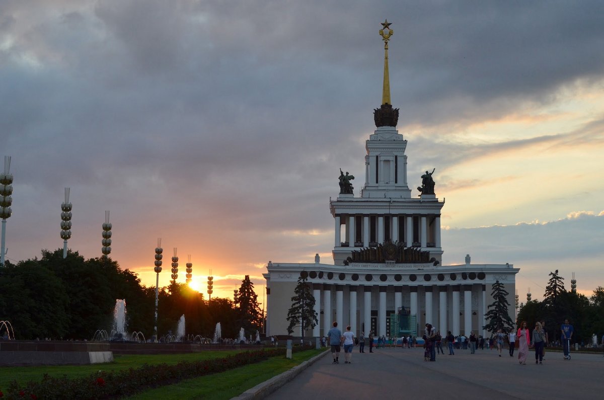 ВДНХ - Юрий Тихонов