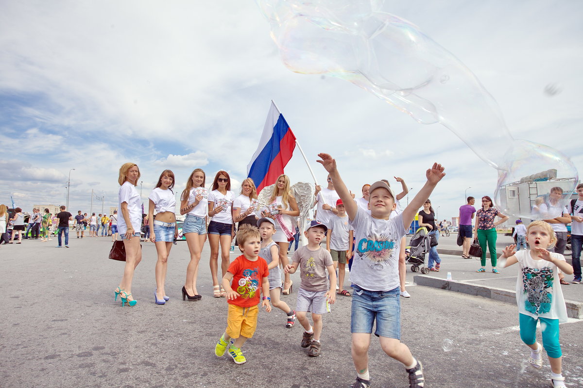 Пузыри.День молодёжи в Сургуте. - Алексей Хаустов