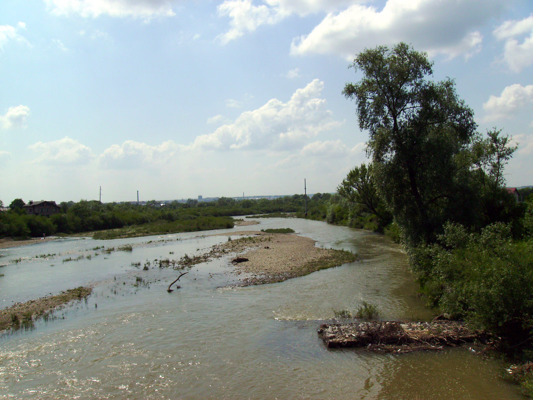 Река  Быстрица  Надворнянская  в  Ивано - Франковске - Андрей  Васильевич Коляскин
