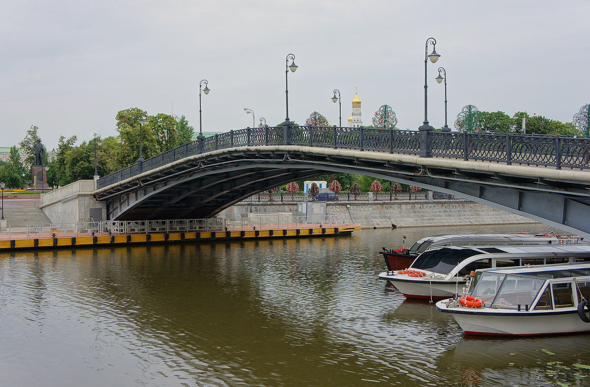 Пешеходный Третьяковский ( Лужков ) мост...2 - марк 
