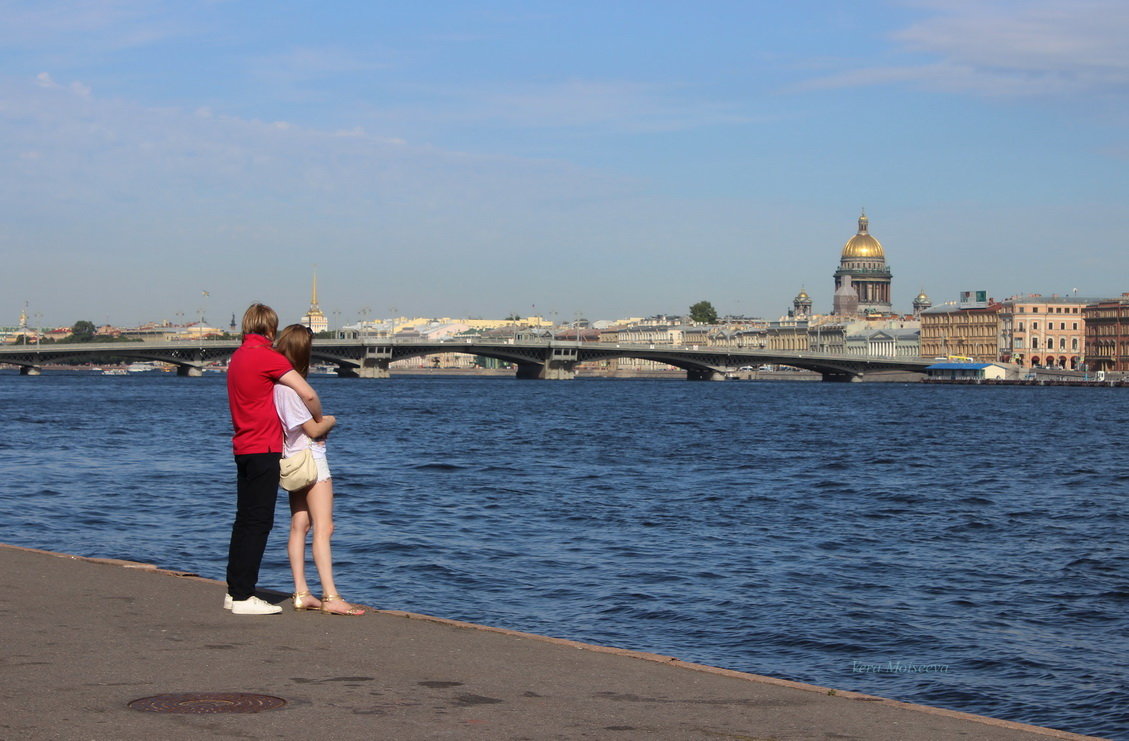 Двое в городе - Вера Моисеева