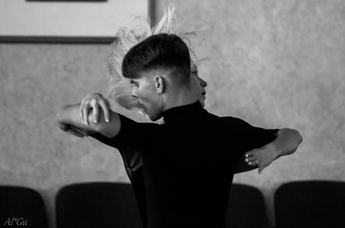 Танец - Александра Губина