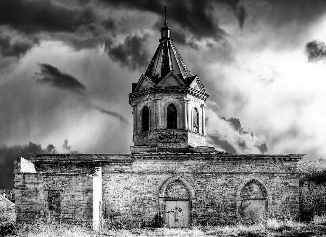 Старая армянская церковь - Глеб Буй