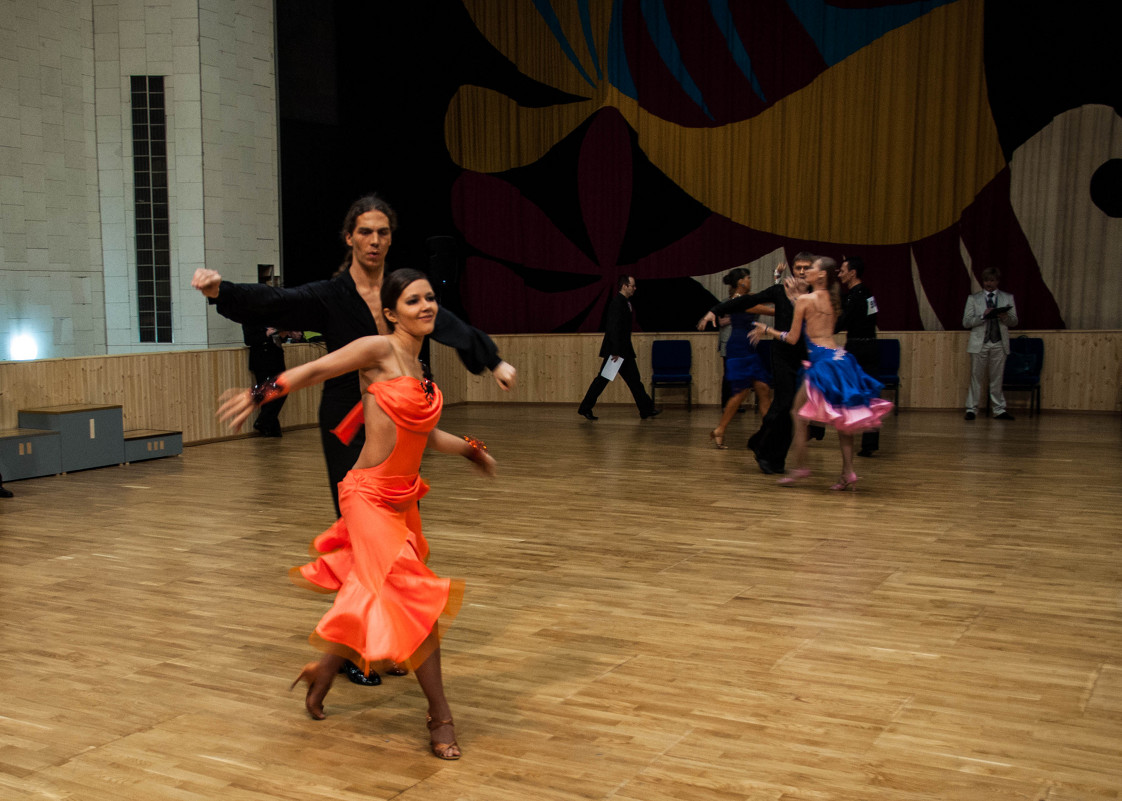 танец - Irene Verjhovskaya