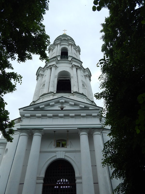 Белой колокольни высота — Прямо до Господнего Креста - Олег Рябич