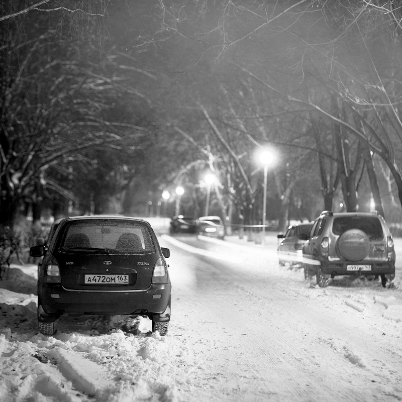 Зимний вечер в городе ''Жигулей'' - Алексей Потапов