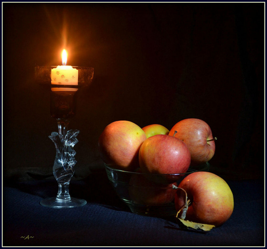 Яблоки и свеча - Анжелика ***