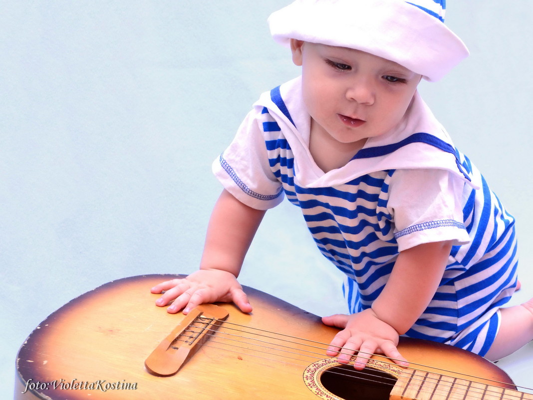 маленький моряк..или гитарист - Виолетта Костина