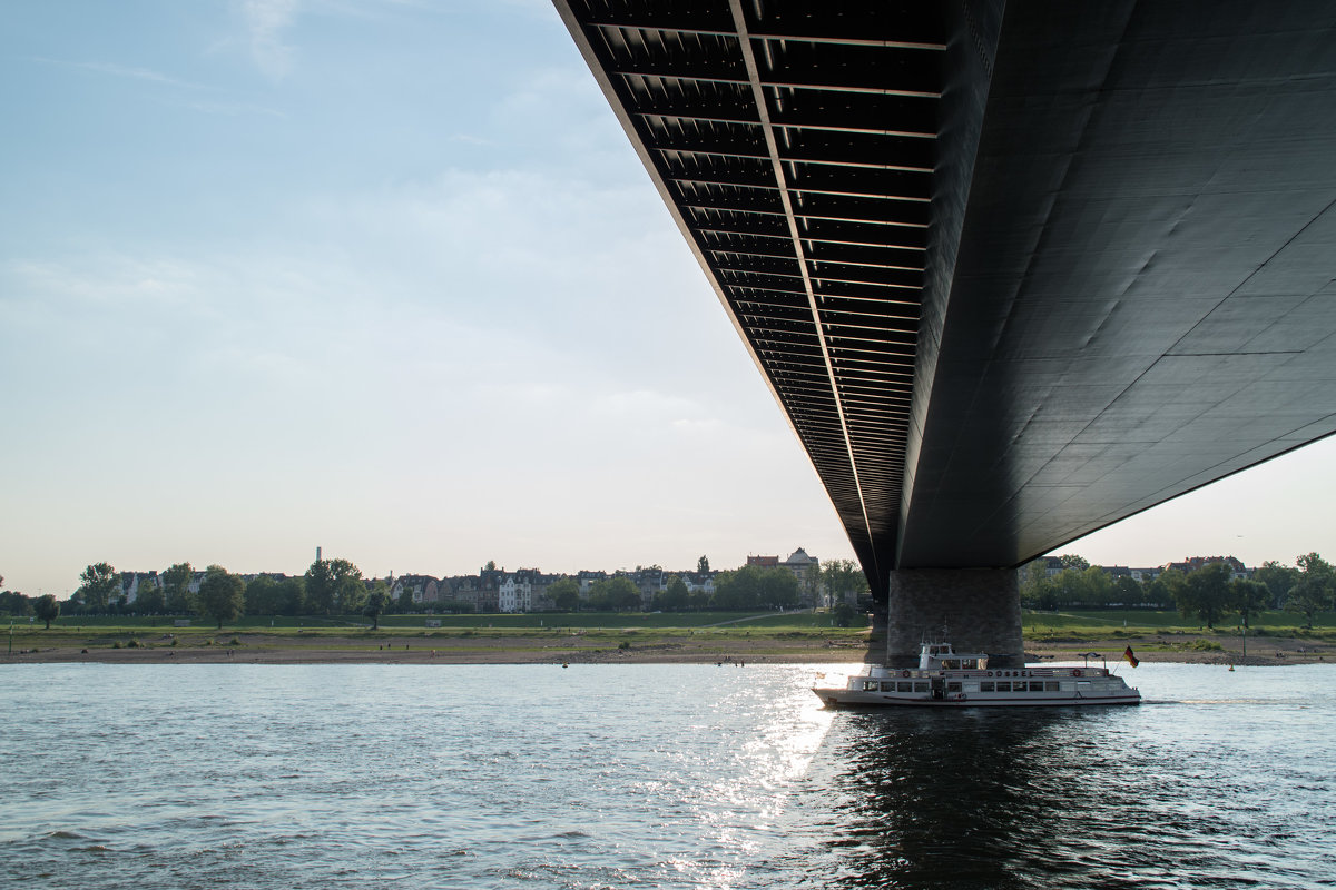Мост через Рейн - Witalij Loewin