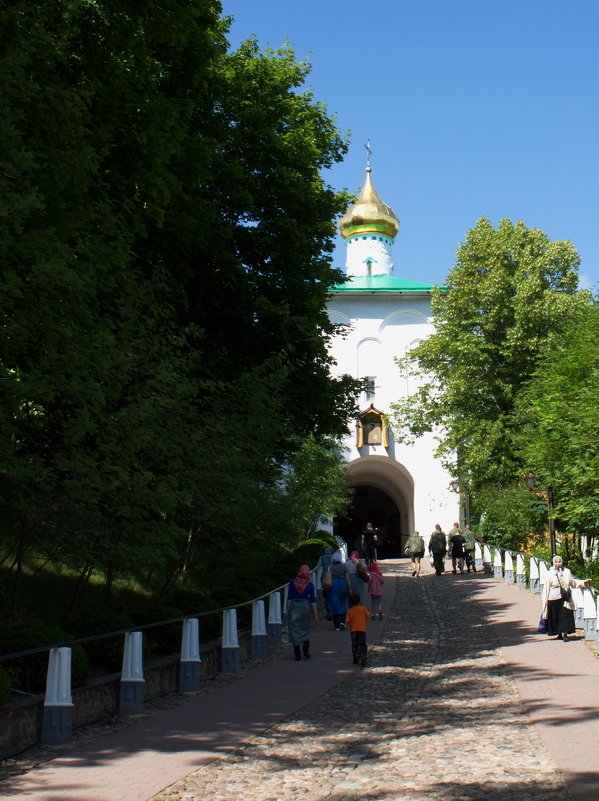 В монастыре - валерия 