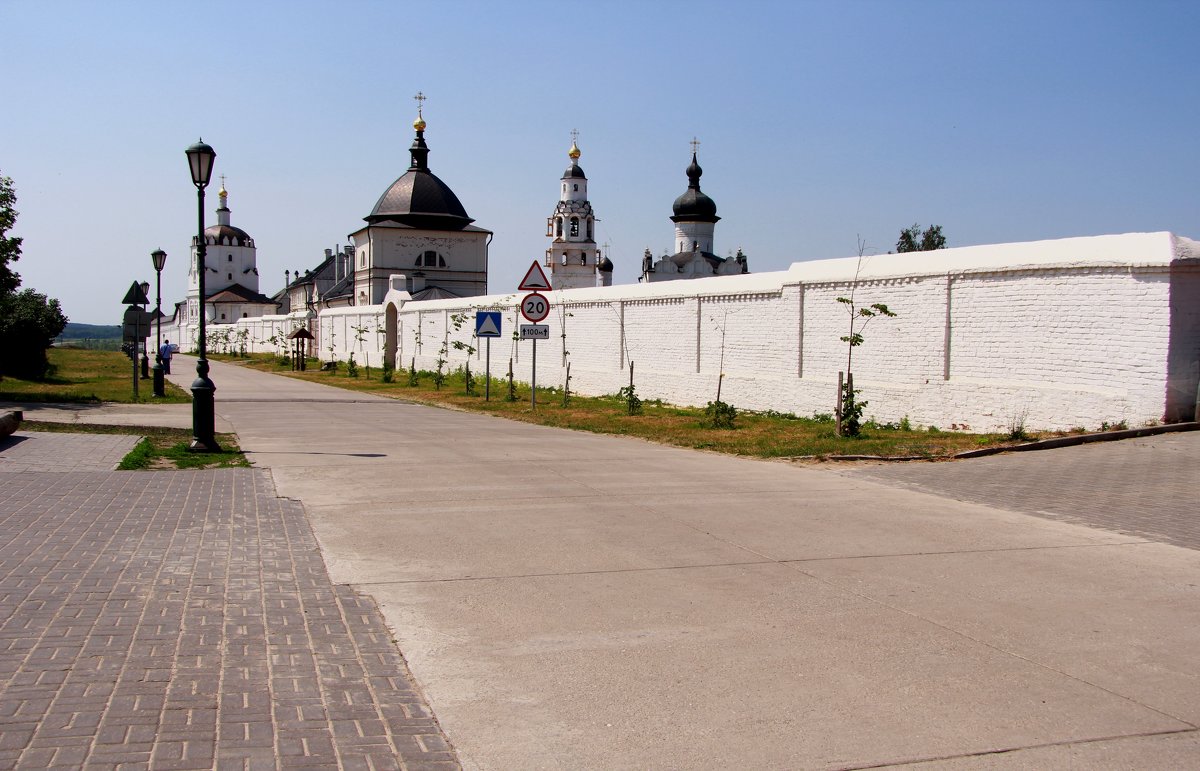 К Успенскому Богородицкому монастырю - Наталья Серегина