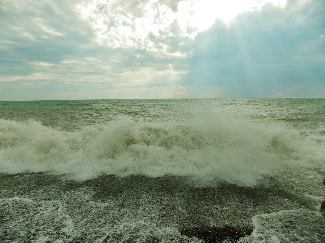 Морская у брега волна вскипела бурливо, прохладой объята.... - СветЛана D