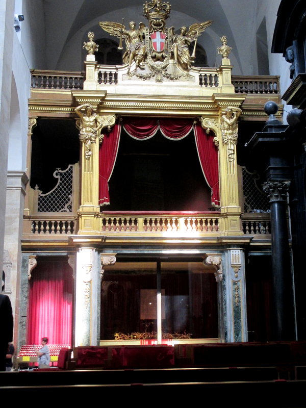 В соборе Святого Иоанна Крестителя в Турине. - Наталья Пономаренко