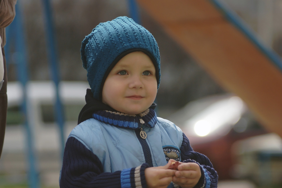 Мальчик на площадке - Ирина Лучанинова