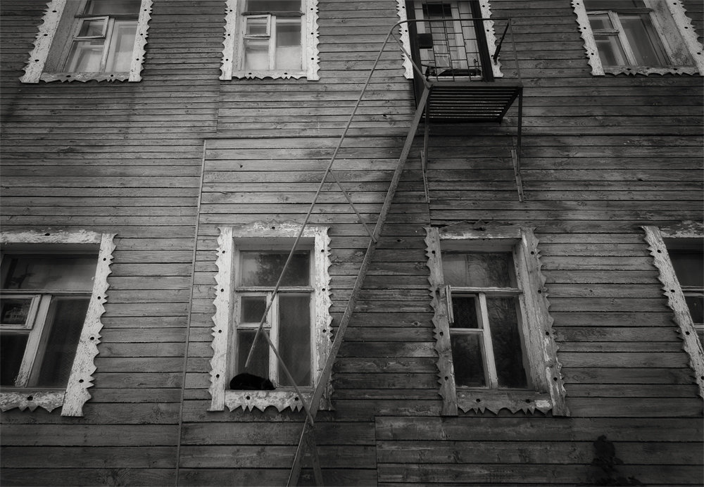И за каждым окном - своя история... - Anna Lipatova