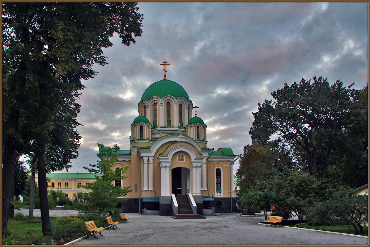 в Тихоновой Пустыни - Дмитрий Анцыферов